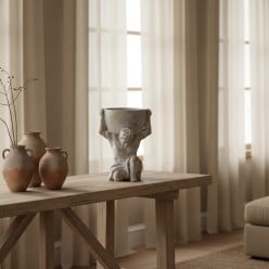 Vaso Scultura Atlante EDG in Cemento | Forza Mitologica e Design Materico (H 32 cm)