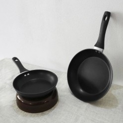 Padella Antiaderente K-Black Eco-Tech | Per Tutti i Piani Cottura