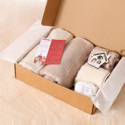 Box regalo di Natale Asciugamani collezione Delfi doppia coppia tortora e crema