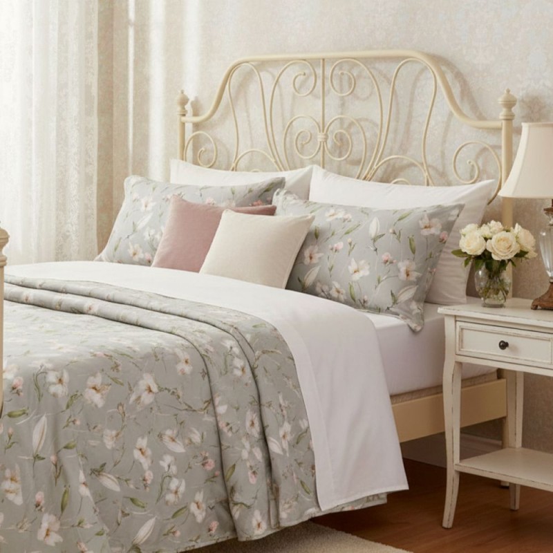 Un omaggio alla dea della saggezza: completo letto matrimoniale Sophia Un omaggio alla dea della saggezza: completo letto matrimoniale Sophia