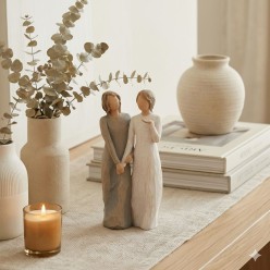 Willow Tree "My sister, my friend" – Statuina Sorellanza e Amicizia di Susan Lordi