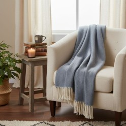 Plaid naturale con frange ispirato a Chirone
