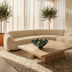 Centrotavola L'Oca Nera in Ceramica Blu: Design a Onde e Stile Moderno