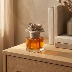 Profumatore Melaverde "Fiore" – Scultura in Ceramica di Capodimonte | Tortora 100ml