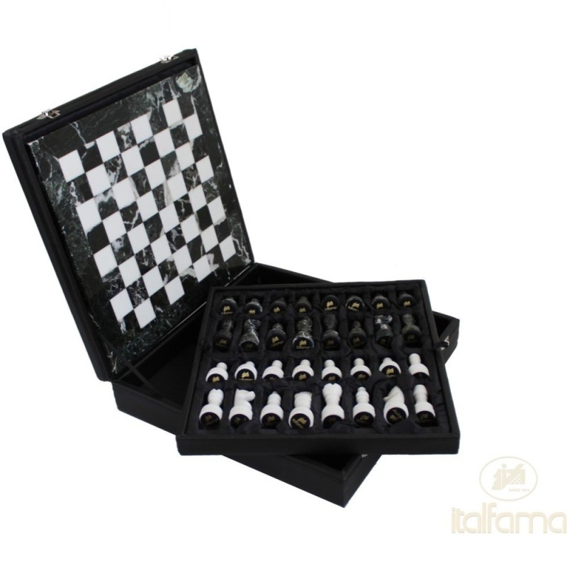 Scacchiera Artigianale in Marmo Nero e Bianco – Set Luxury con Valigia Scacchiera Artigianale in Marmo Nero e Bianco – Set Luxury con Valigia