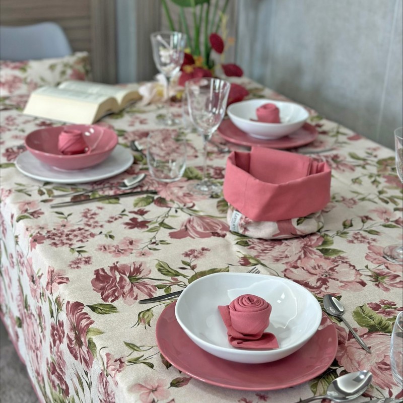 Tovaglia Penelope Collezione romantica di prodotti made in Italy in cotone www.lemoirehome.it