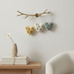 Cuori in Lana Ricamati a Mano | Tris Decorativo Lemoire Home