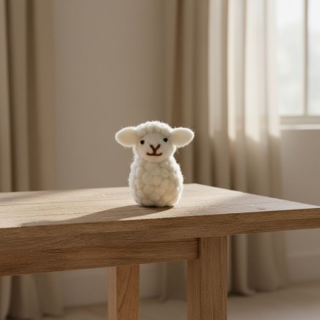 Pecorella Sitting Sheep in Lana del Nepal – Design Artigianale Lemoire