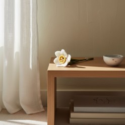 Narciso in Feltro Artigianale 18cm: Fiore Eterno in Lana Premium