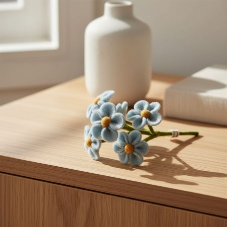 Forget Me Not Light Blue: Ramo in Feltro Artigianale 18 cm