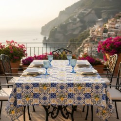 La ninfa Amalfi e il completo da tavola fatto a mano in Italia