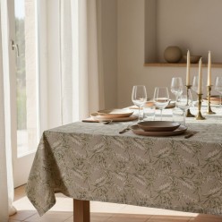 Ultimo set linea Callisto con foglie verdi