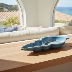 Piatto Decor Zacinto in Gres: Scultura Marina a Forma di Conchiglia