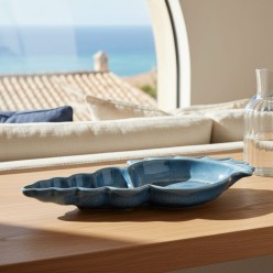 Piatto Decor Zacinto in Gres: Scultura Marina a Forma di Conchiglia