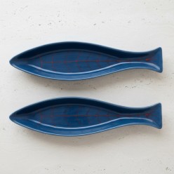 Piatto Decorativo Kaleb in Dolomite: Silhouette Pesce Blu Intenso