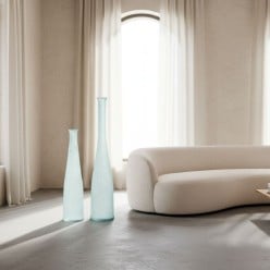 Vaso Abby in Vetro Seta Azzurro: Eleganza Verticale H80 e H100