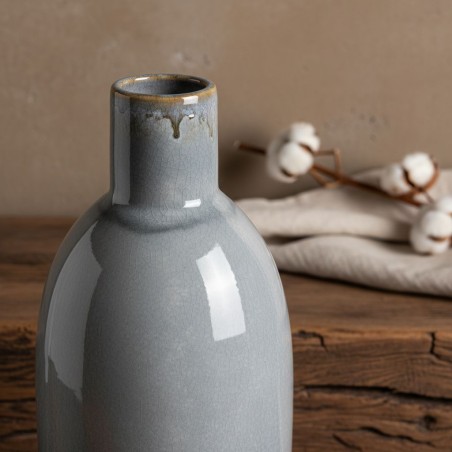Vaso Iku in Ceramica Azzurra: Design Artigianale e Contemporaneo