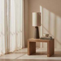 Lampada Marara: Scultura in Fibra di Vetro e Lino Brown - H65,5 cm