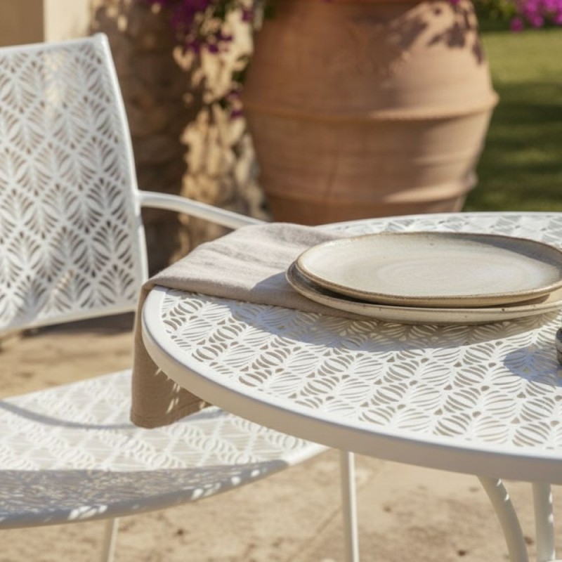 Sedia Outdoor Minerva: Acciaio Bianco Traforato con Braccioli