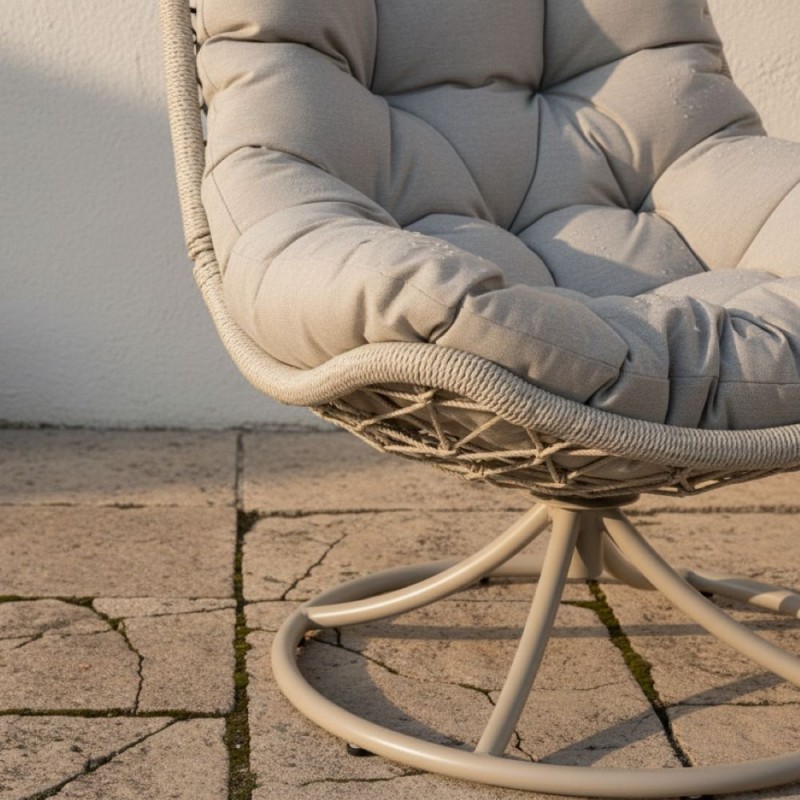 Poltrona Girevole Azores Light: Relax Avvolgente per Outdoor e Indoor Poltrona Girevole Azores Light: Relax Avvolgente per Outdoor e Indoor