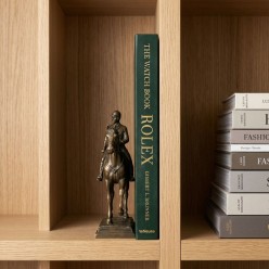 The Watch Book Rolex: L'Icona del Lusso e del Tempo in Edizione Deluxe