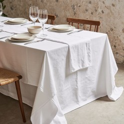 Leukothea – Tovaglia bianco ottico artigianale in cotone, per una tavola pura e luminosa