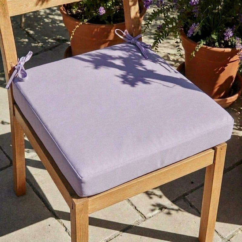 Cuscino coprisedie Ianthe in glicine – Delicatezza e comfort per ogni sedia Cuscino coprisedie Ianthe in glicine – Delicatezza e comfort per ogni sedia