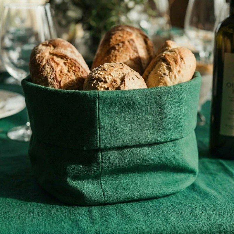 Cestino da tavola in stoffa verde bosco Selinunte, praticità e carattere per mise en place naturali
