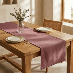 Runner da tavola Andromaca malva in cotone per mise en place eleganti
