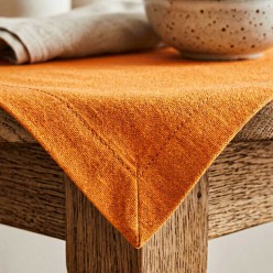 Tovaglia Sartoriale Apollo in Puro Cotone Arancio Olimpo – Fatto a Mano in Italia