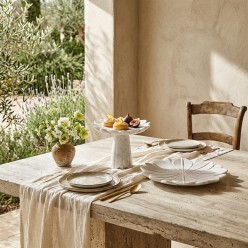 Alzata e Piatto Lotus in Marmo Bianco Abhika | Lemoire Home