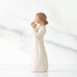 Statua Willow Tree Lots of Love: Custode di un Amore Infinito