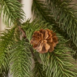 Festone Pino Artificiale EDG con Pigne Naturale Luxury 180 cm