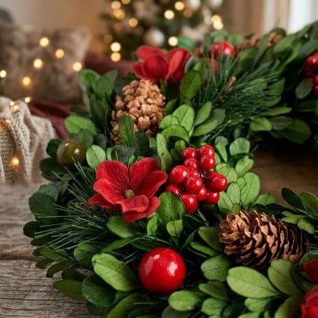 Corona Natalizia Antea con Bacche e Pigne - Elegante Decorazione 25cm