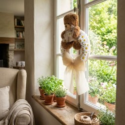 Ghirlanda Fuoriporta Orsetto e Margherite Lemoire Home