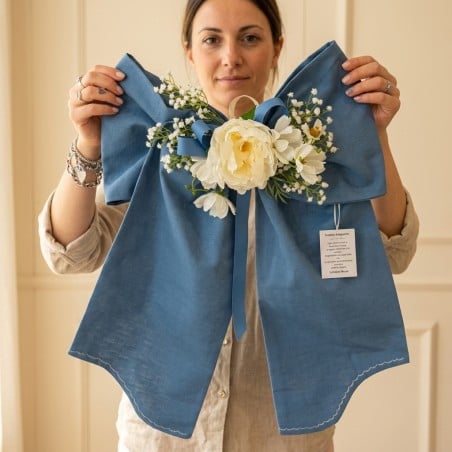 Fiocco in Cotone Avio Sartoriale con Peonia e Velo