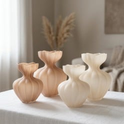 Vaso Flow Sinuoso in Vetro Satinato – Linee fluide e finitura vellutata
