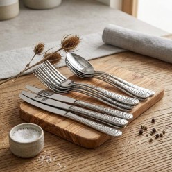 Set 24 Posate in Acciaio Martellato per 6 Persone | Lemoire Home