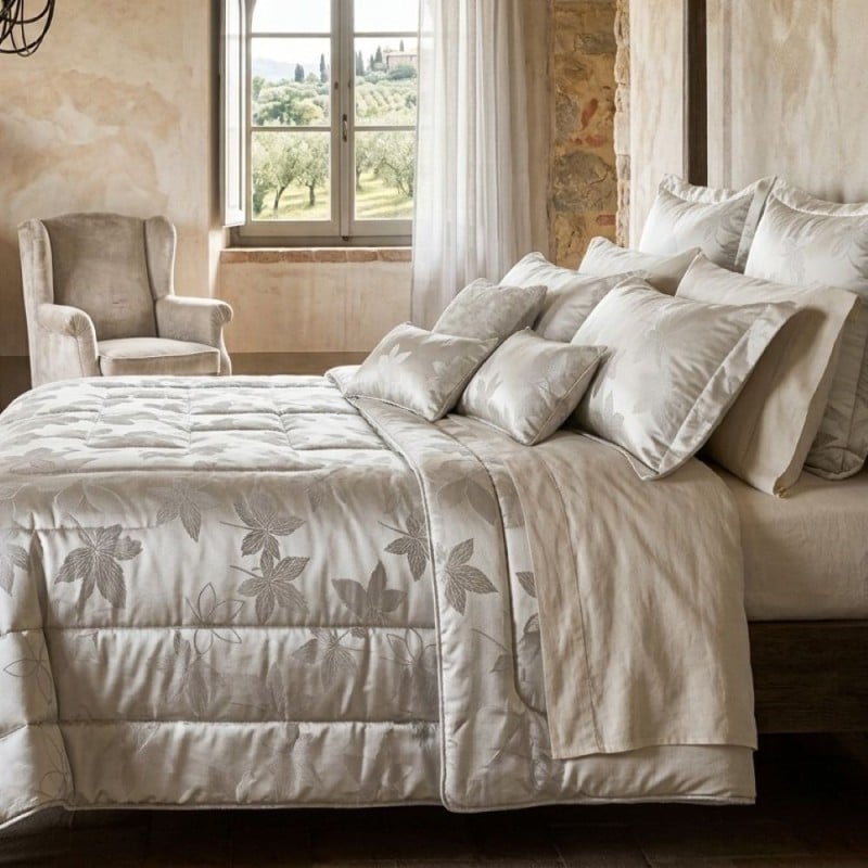 trapunta-matrimoniale-jacquard-fiori-di-ciliegio-craneia-lemoire-home trapunta-matrimoniale-jacquard-fiori-di-ciliegio-craneia-lemoire-home