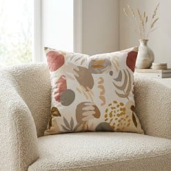 Cuscino decorativo con raffinata fantasia botanica stilizzata - collezione Circe