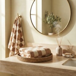 Coppia Asciugamani Viso e Ospite in Spugna di Cotone Terracotta – Lemoire Home