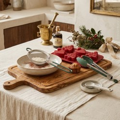 Set Dolcetto: Stampo in Silicone e Accessori da Pasticceria Natalizia