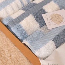 Tris asciugamani linea Tebe in celeste polvere idea regalo