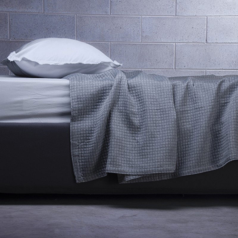 Copritutto antracite ideale per la camera da letto, per il salotto con divano e poltrona