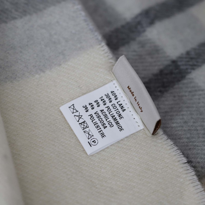 Plaid in lana e cotone collezione Eurus Made in Italy bianco latte istruzioni di lavaggio