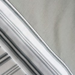 Biancheria da letto a righe Linea Olimpia per un tocco di contemporaneità alla tua stanza