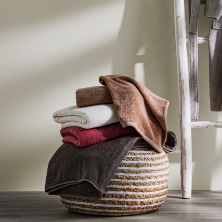 Set asciugamani Zacinto: stile, comfort e colori eleganti per il tuo bagno