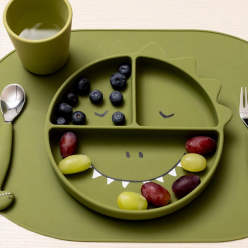 Piatto a 3 compartimenti Mr Dino è realizzato in 100% silicone alimentare