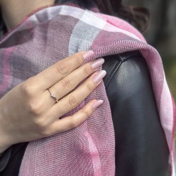 Collezione Egea – Foulard primaverili a quadri, raffinati e versatili