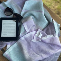 Collezione Egea – Foulard primaverili a quadri, raffinati e versatili